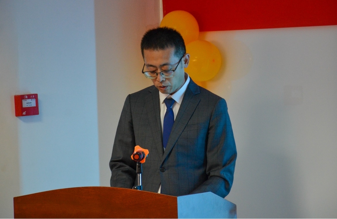 校企合作结新果,携手育人同向行 ——威尼斯城vnsc与青岛红山果科技共建产教融合电商实训基地启动仪式圆满举行 校企合作结新果,携手育人同向行 ——威尼斯城vnsc与青岛红山果科技共建产教融合电商实训基地启动仪式圆满举行