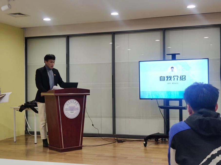 建筑工程学院  徐增淼