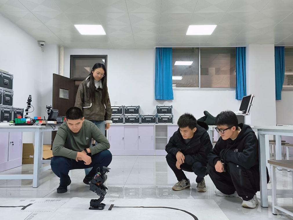 探秘科技——威尼斯城vnsc人工智能实验室开放日 探秘科技——威尼斯城vnsc人工智能实验室开放日