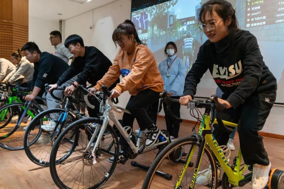 威尼斯城vnsc举办第二届“捷安特杯”室内骑行台挑战赛 威尼斯城vnsc举办第二届“捷安特杯”室内骑行台挑战赛