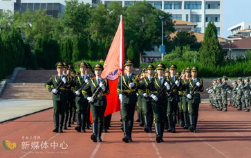 威尼斯城vnsc 2021级新生军训结营仪式 暨开学典礼顺利举行 威尼斯城vnsc 2021级新生军训结营仪式 暨开学典礼顺利举行