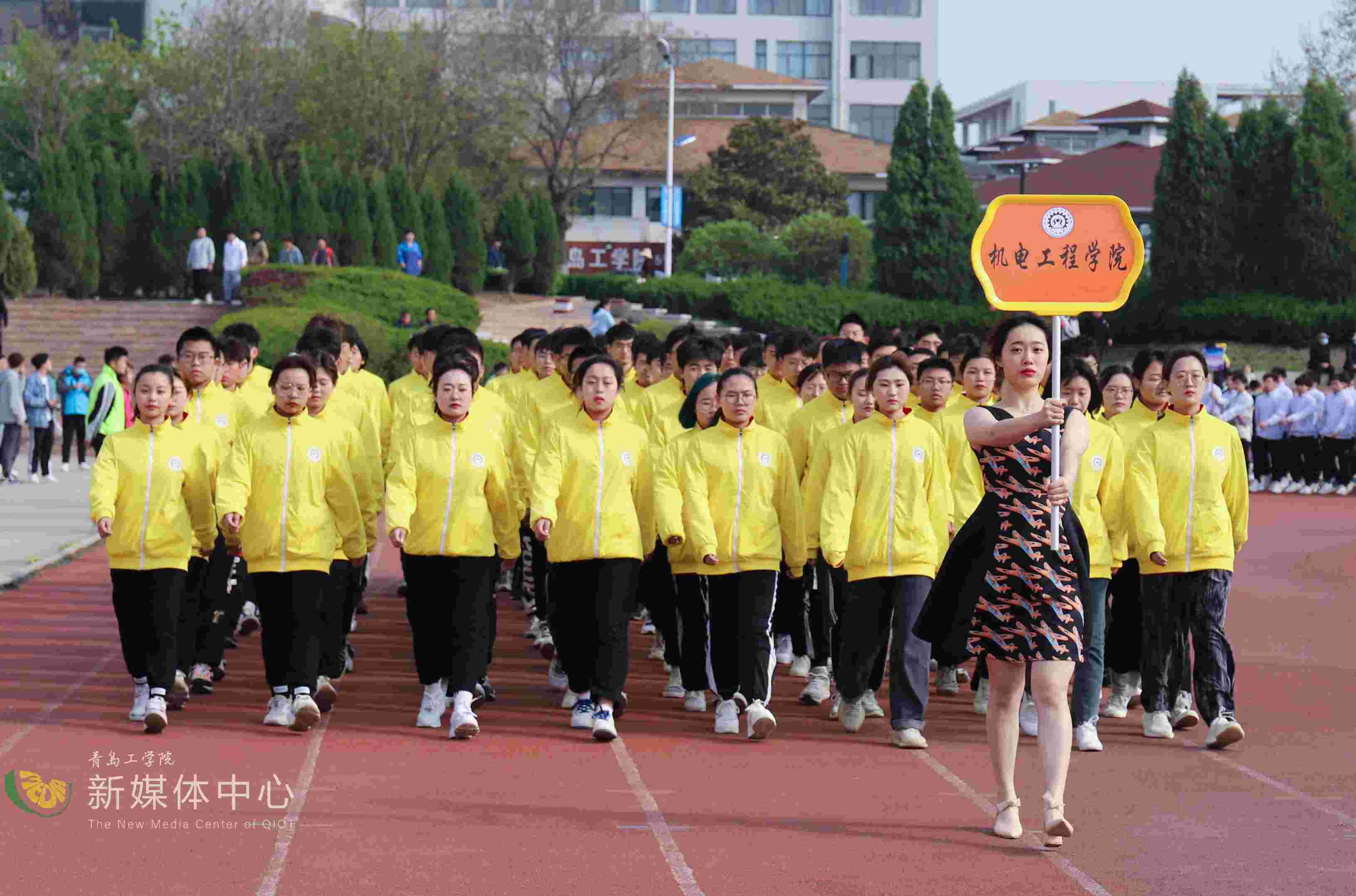 追随“红色印记”!我院2021年春季田径运动会开幕 追随“红色印记”!我院2021年春季田径运动会开幕