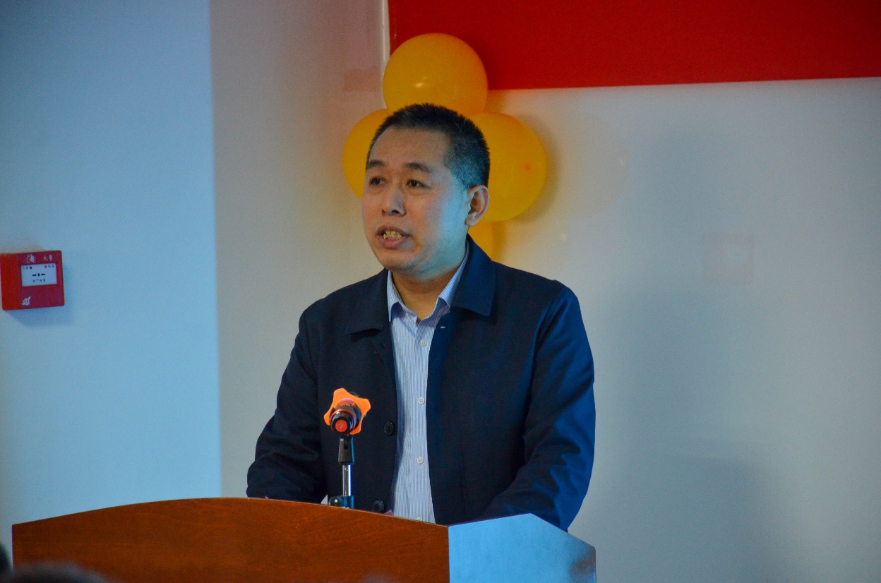 校企合作结新果,携手育人同向行 ——威尼斯城vnsc与青岛红山果科技共建产教融合电商实训基地启动仪式圆满举行 校企合作结新果,携手育人同向行 ——威尼斯城vnsc与青岛红山果科技共建产教融合电商实训基地启动仪式圆满举行
