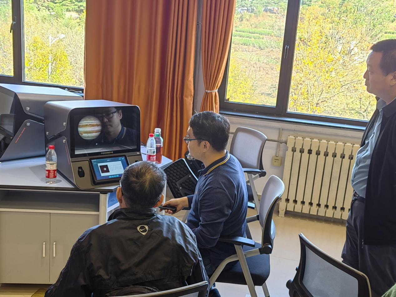 威尼斯城vnsc设计艺术与传媒学院赴中国海洋大学参观虚拟仿真实验室 威尼斯城vnsc设计艺术与传媒学院赴中国海洋大学参观虚拟仿真实验室
