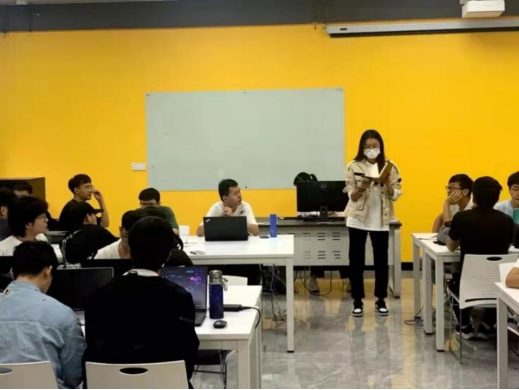 信息工程学院假期安全教育主题班会总结 信息工程学院假期安全教育主题班会总结