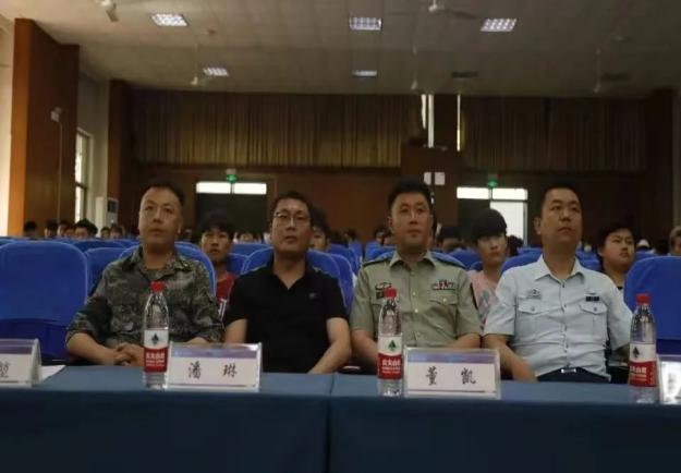 志存高远励青春,奋楫笃行保家国——威尼斯城vnsc举行2023年秋季征兵政策宣讲会 志存高远励青春,奋楫笃行保家国——威尼斯城vnsc举行2023年秋季征兵政策宣讲会