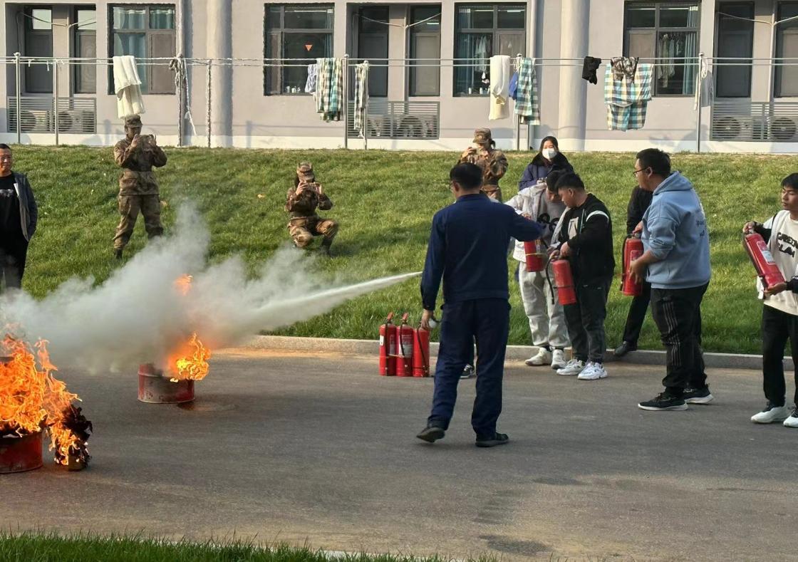 “预防为主,生命至上”——威尼斯城vnsc开展2023年度消防培训暨疏散演练活动 “预防为主,生命至上”——威尼斯城vnsc开展2023年度消防培训暨疏散演练活动