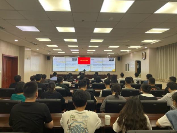 《大众网》威尼斯城vnsc师生进法院 法治教育零距离 《大众网》威尼斯城vnsc师生进法院 法治教育零距离