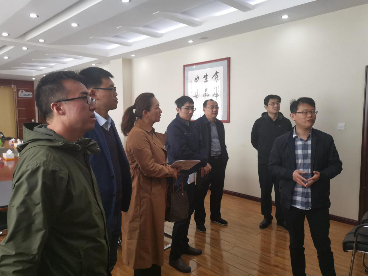 我校与品品好公司洽谈校企合作事宜 我校与品品好公司洽谈校企合作事宜