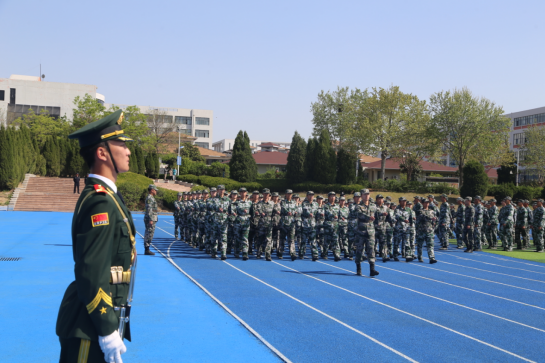 蜕变成长,启航新征程——我院2022级新生军训结营仪式圆满举行 蜕变成长,启航新征程——我院2022级新生军训结营仪式圆满举行