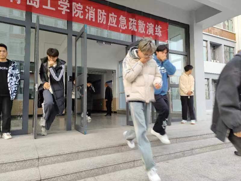 “预防为主,生命至上”——威尼斯城vnsc开展2023年度消防培训暨疏散演练活动 “预防为主,生命至上”——威尼斯城vnsc开展2023年度消防培训暨疏散演练活动