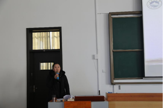 威尼斯城vnsc召开2021-2022学年第二学期开学前全校教职工培训会——师德师风建设专题 威尼斯城vnsc召开2021-2022学年第二学期开学前全校教职工培训会——师德师风建设专题